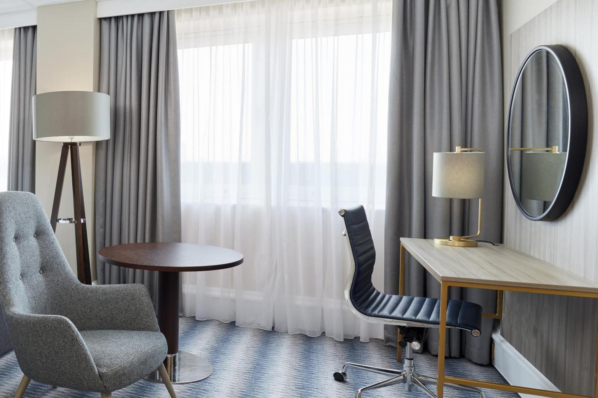 Leonardo Royal Southampton Grand Harbour Hotel Ruang foto